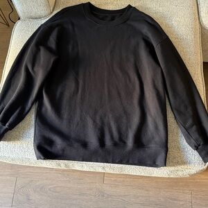 Lululemon Black Crewneck oversized Sweatshirt